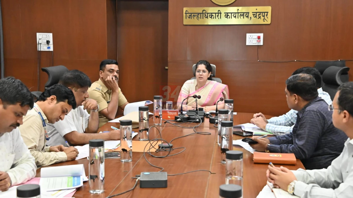 railway land acquisition problems । 🛤️ रेल्वेच्या भूखंड संपादनात गोंधळ; शेतकऱ्यांनो ८ दिवसात आक्षेप नोंदवा - हंसराज अहिर railway land acquisition problems । 🛤️ रेल्वेच्या भूखंड संपादनात गोंधळ; शेतकऱ्यांनो ८ दिवसात आक्षेप नोंदवा - हंसराज अहिर