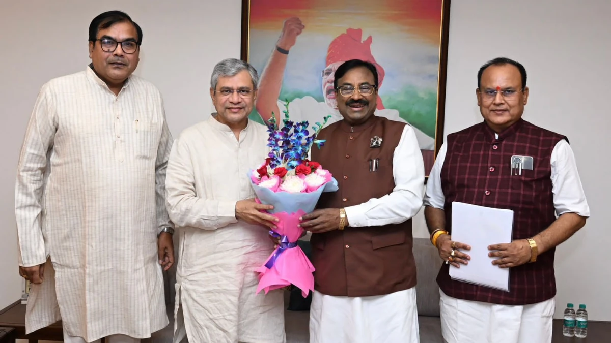 अशी असणार बल्लारशा ते अयोध्या एक्स्प्रेस बल्लारशा ते अयोध्या थेट रेल्वे: रामभक्तांच्या सोयीसाठी मुनगंटीवारांची मोठी मागणी