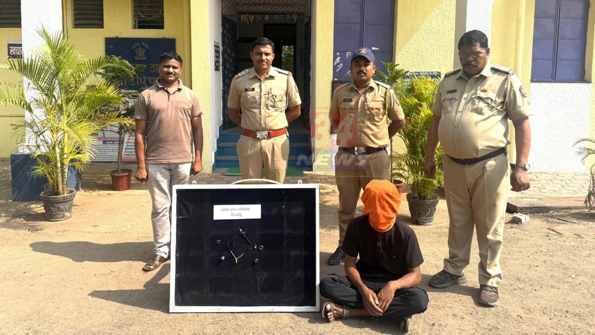 चंद्रपुरात पाण्याच्या प्लांटच्या नावाखाली 'भलताच' कारभार! एलसीबीचा मोठा 'सर्जिकल स्ट्राईक चंद्रपुरात पाण्याच्या प्लांटच्या नावाखाली 'भलताच' कारभार! एलसीबीचा मोठा 'सर्जिकल स्ट्राईक