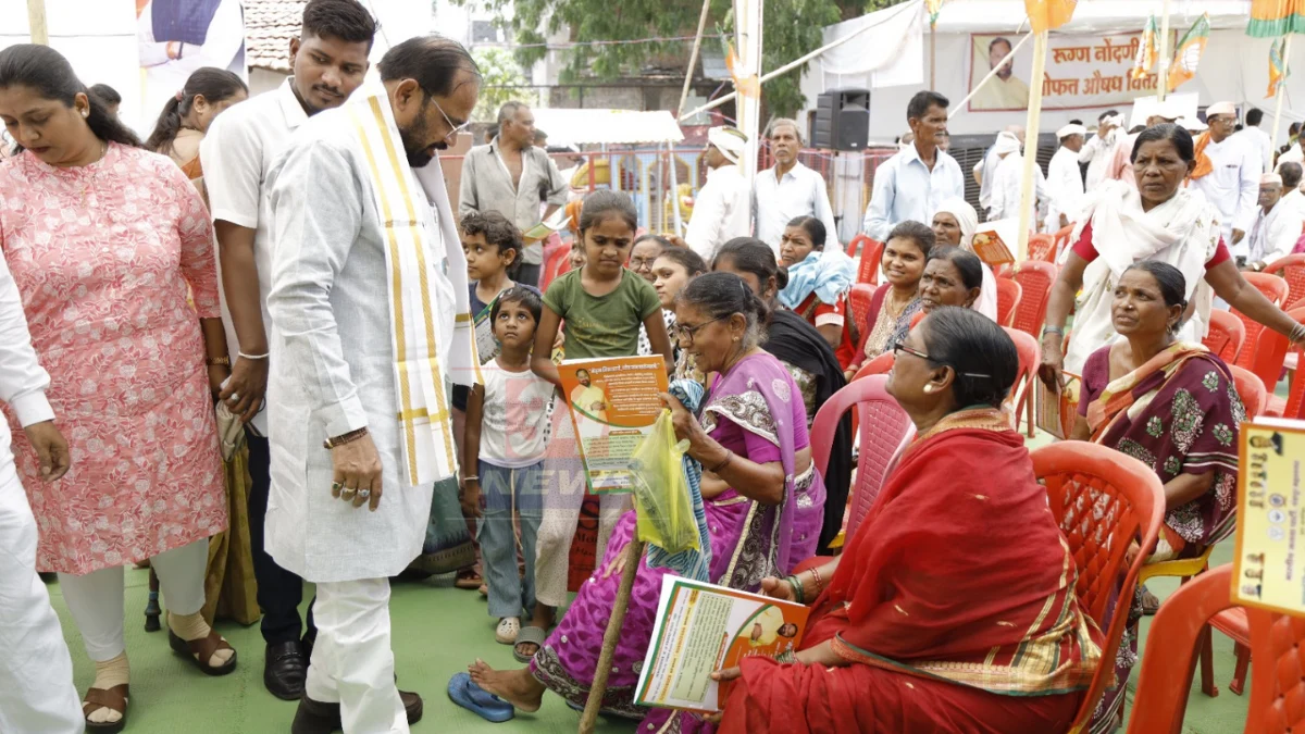 चंद्रपुरात पाण्याच्या प्लांटच्या नावाखाली 'भलताच' कारभार! एलसीबीचा मोठा 'सर्जिकल स्ट्राईक चंद्रपुरात पाण्याच्या प्लांटच्या नावाखाली 'भलताच' कारभार! एलसीबीचा मोठा 'सर्जिकल स्ट्राईक