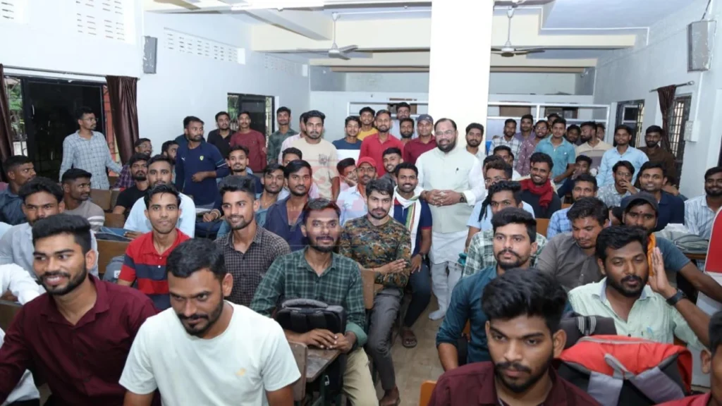 free coaching schemes for poor students