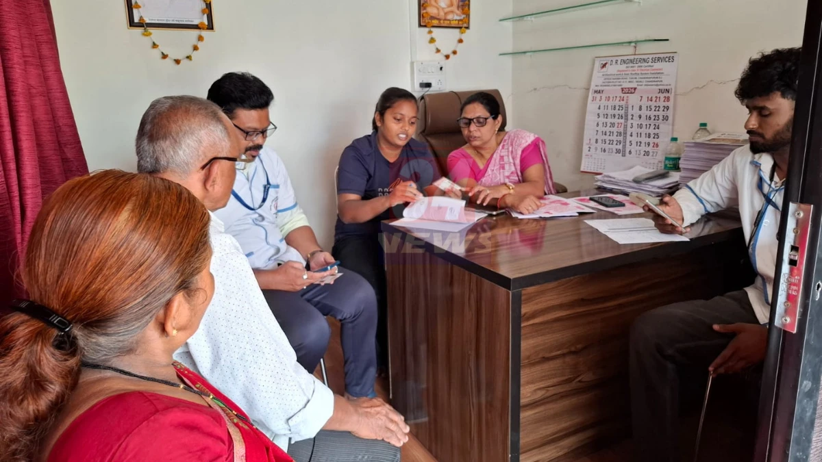 Ayushman Card Camp अंतर्गत चंद्रपूरच्या विठ्ठल मंदिर वॉर्डातील नोंदणी शिबिर
