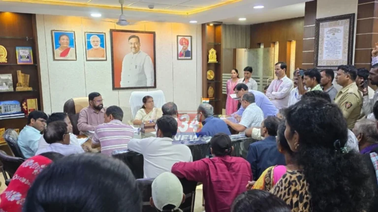 Chandrapur Manpa News : सफाई कामगार वारसांचे उपोषण स्थगित