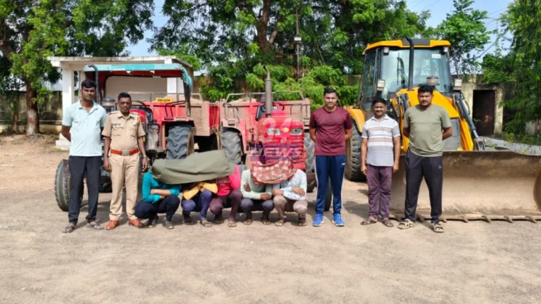 Gondpipri Sand Smuggling Case police raid and tractor seizure