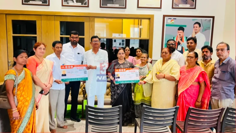 Ayushman Card Distribution Chandrapur by MP Pratibha Dhanorkar