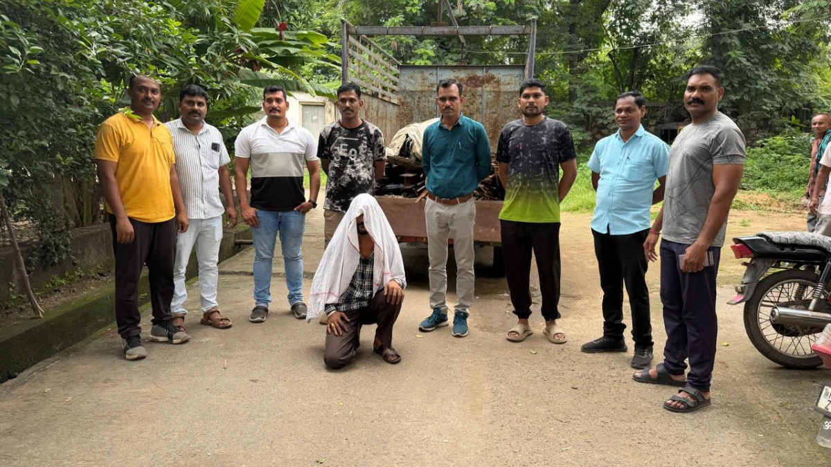 Durgapur Scrap Raid Chandrapur local crime branch seized stolen property