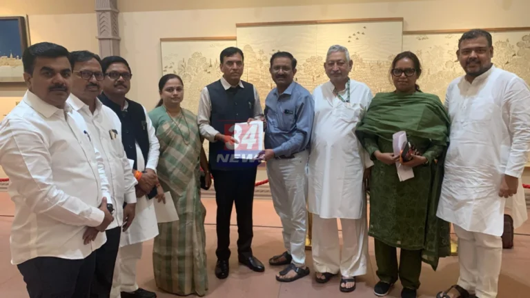 EPS 95 Pension News Pratibha Dhanorkar meets Mansukh Mandaviya
