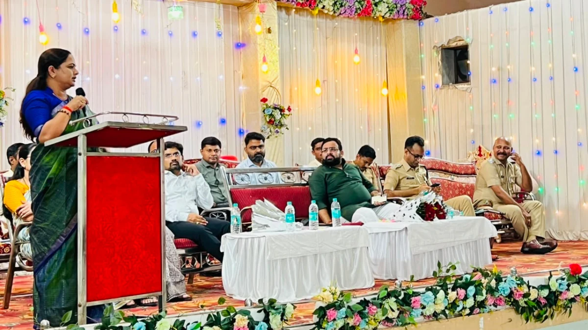 Warora Ganeshotsav Meeting MP Pratibha Dhanorkar Peace Committee