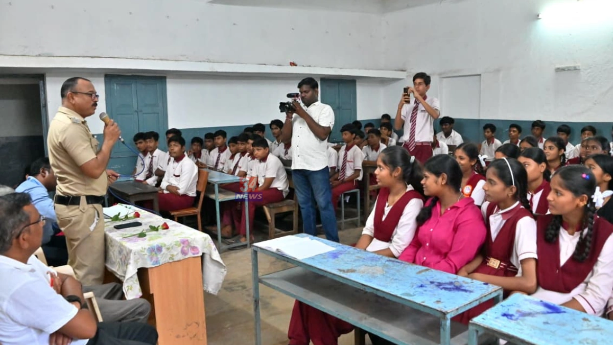 Chandrapur Cyber Safety कार्यक्रमात विद्यार्थ्यांना सायबर सुरक्षेबाबत मार्गदर्शन