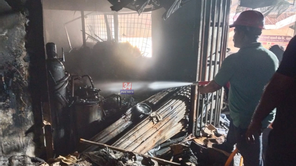 Chandrapur Raghuvanshi Complex Fire नंतर रघुवंशी कॉम्प्लेक्स येथे झालेले बचावकार्य