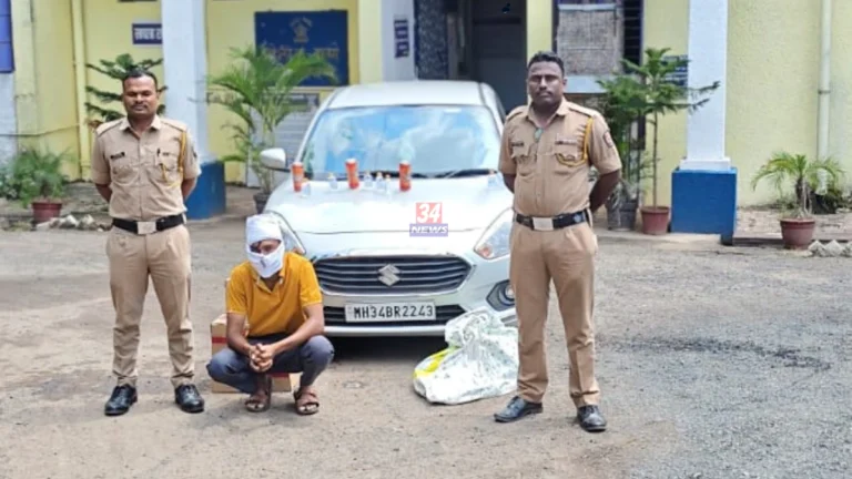 Gondpipri Liquor Seizure by police seizing car and illegal alcohol at Tarsa stop