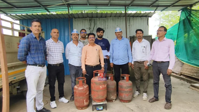 Illegal Gas Refilling in Chandrapur supply department seized 51 cylinders