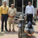 राजुरा तालुक्यातील घरासमोरून चोरी गेलेली बुलेट थेट वर्ध्यात कशी सापडली? Rajura Bike Theft Case accused arrested by police