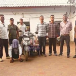 दिव्यांग मोपेड चोरी प्रकरणात रामनगर पोलिसांनी जप्त केलेली दुचाकी
